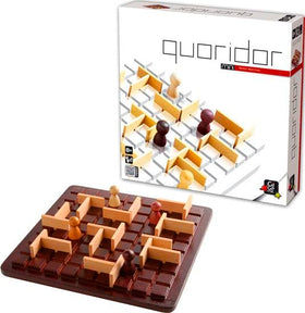 Gigamic Quoridor Mini wall placements illustrating strategic blocking