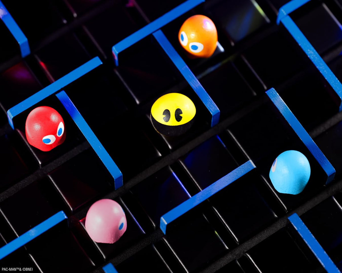 Quoridor Pac-Man board blends classic strategy with arcade charm.