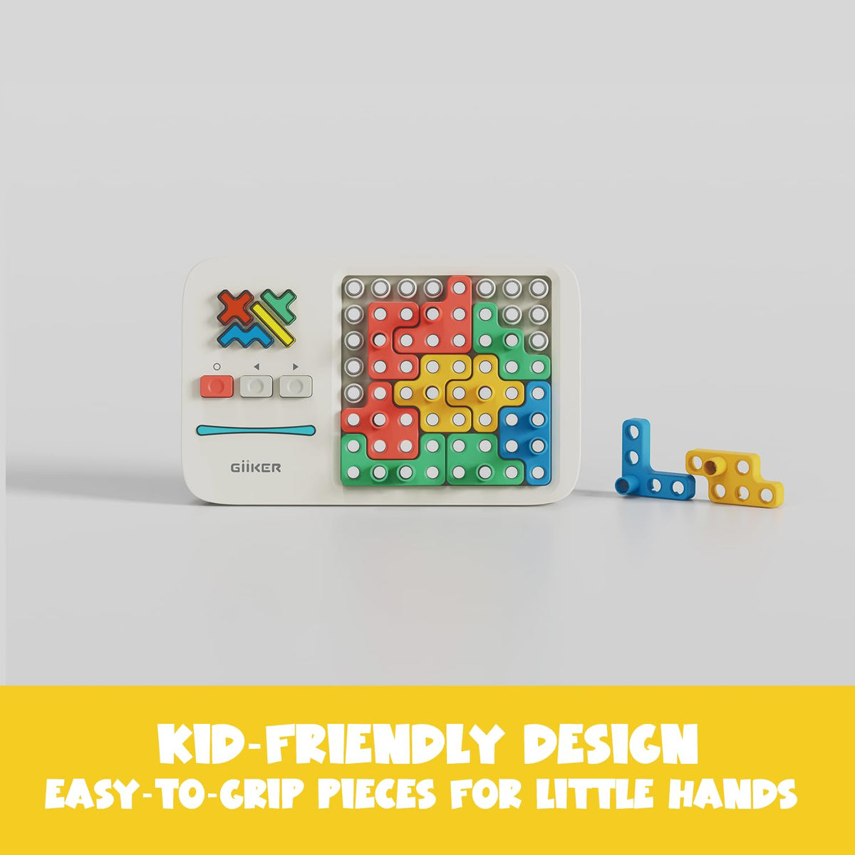 GiiKER Super Blocks for family gatherings sparks collaborative problem-solving sessions.