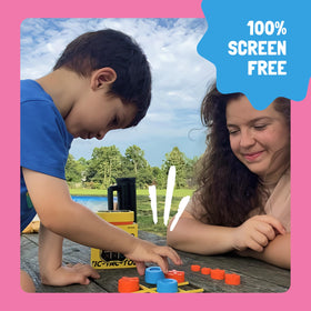 GiiKER Tic Tac Toe Bolt portable travel game in pink color