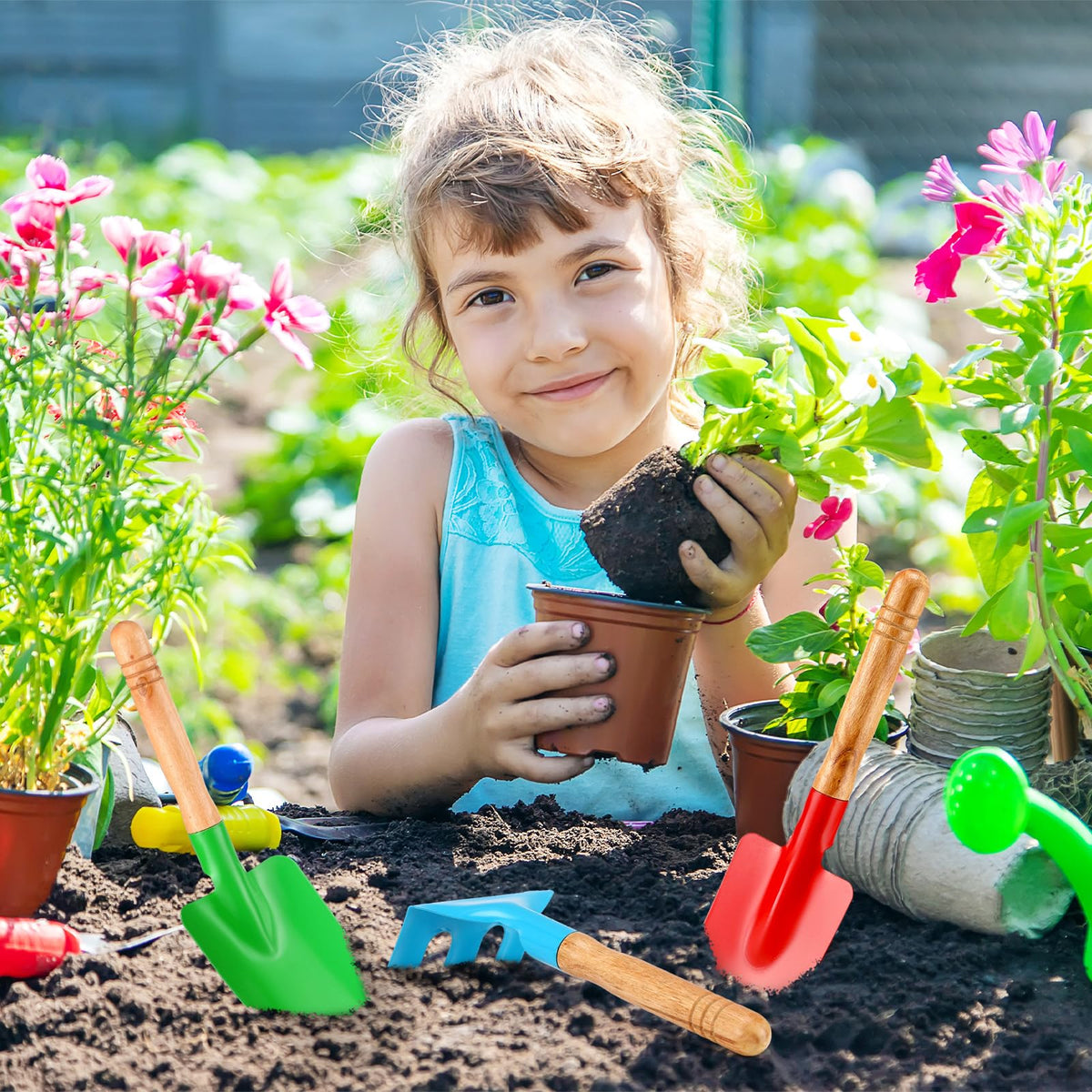 Gisafai 24-piece kid tools set empowers imaginative outdoor fun