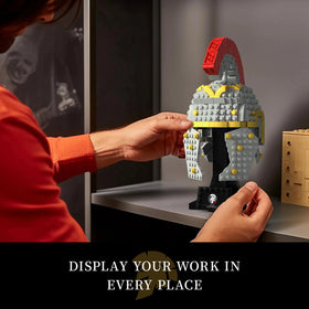 Givenni helmet display stand presents a ready-to-show Roma decor piece.