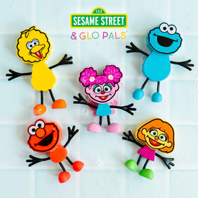 Glo Pals inside-box design reveals extra cubes tucked for expanded play.