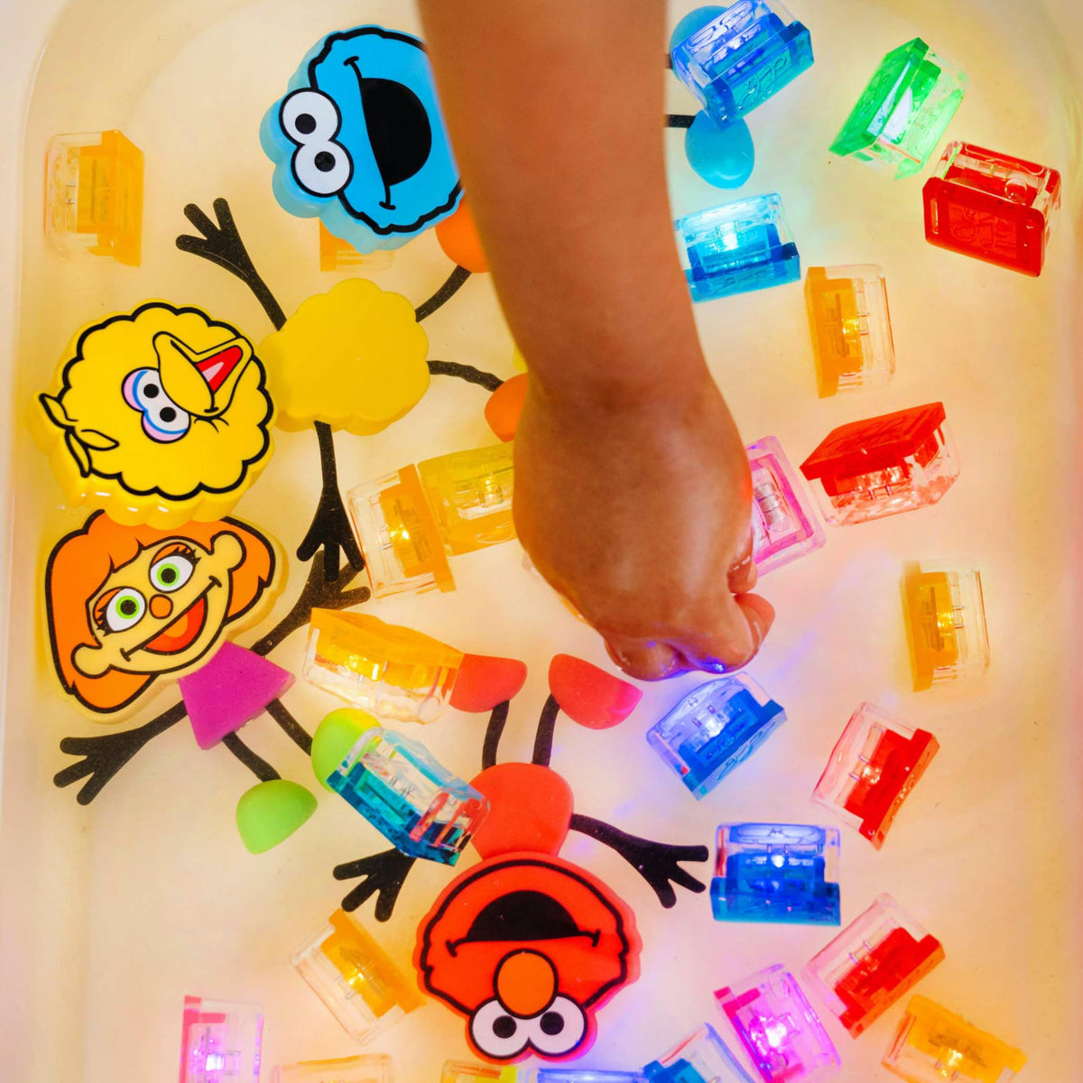 Glo Pals packaging highlights US-based small business support.