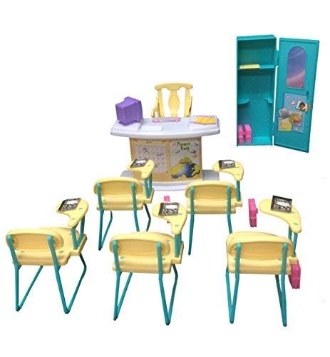 Gloria dollhouse durable construction; withstands daily pretend play.