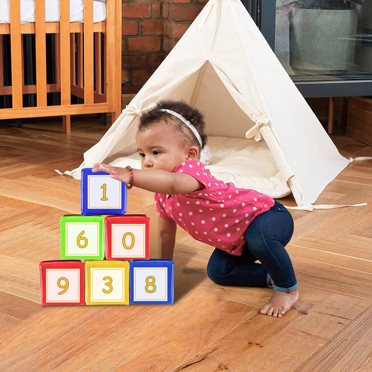 Godery DIY Education pocket dice set of four ready for math and literacy play.