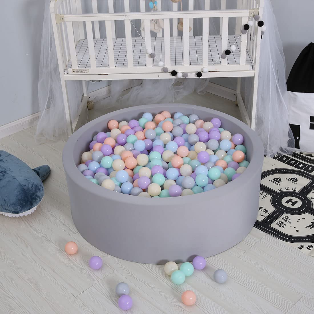 GOGOSO gray balls add neutral tones for decorative play setups.
