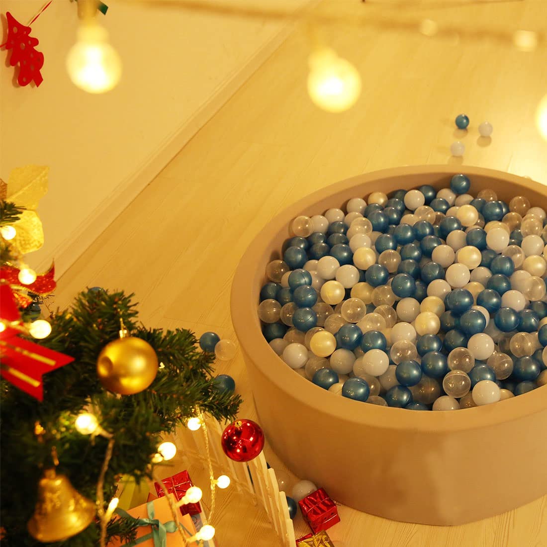 GOGOSO ball pit balls close-up showing 2.15 inch diameter for little hands.