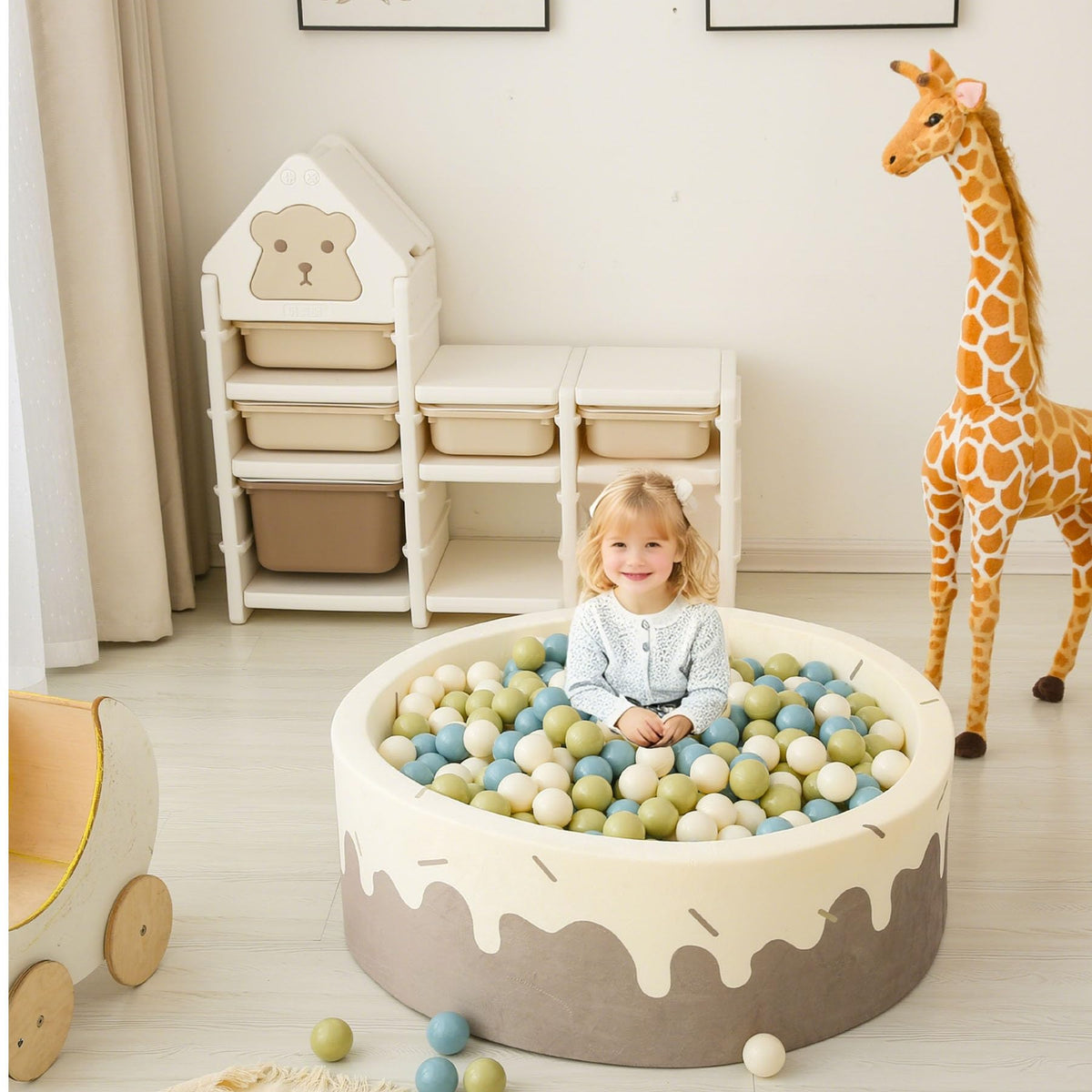 GOGOSO ball pit balls in kiddie pool for outdoor play