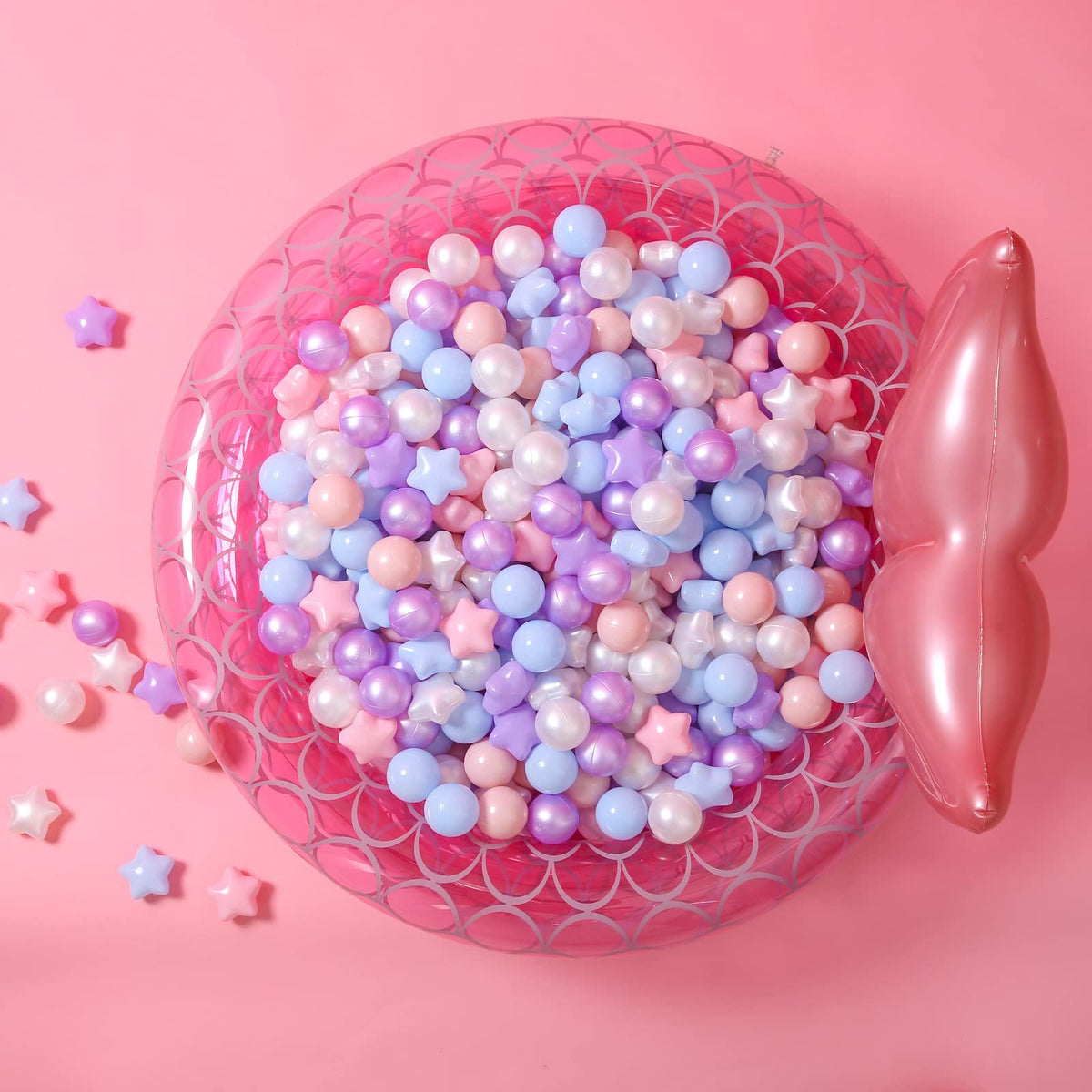 GOGOSO ball pit balls used as party decor props.