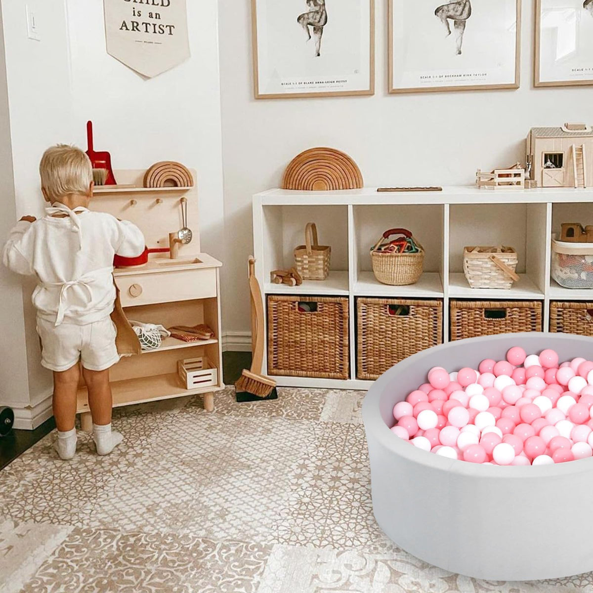 GOGOSO plastic ball highlights BPA-free, phthalate-free safety for families.