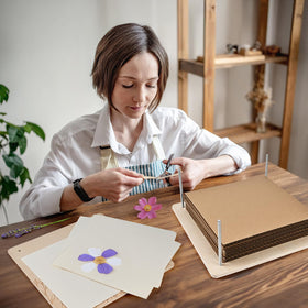 GOLDGE Flower Press in outdoor use—compact design for on-the-go crafting.