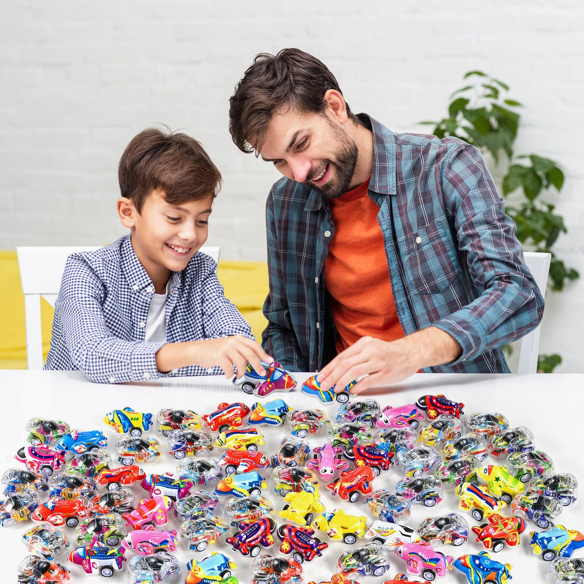 GOLDGE pulling-back toys ideal for stocking stuffers and carnival prizes.