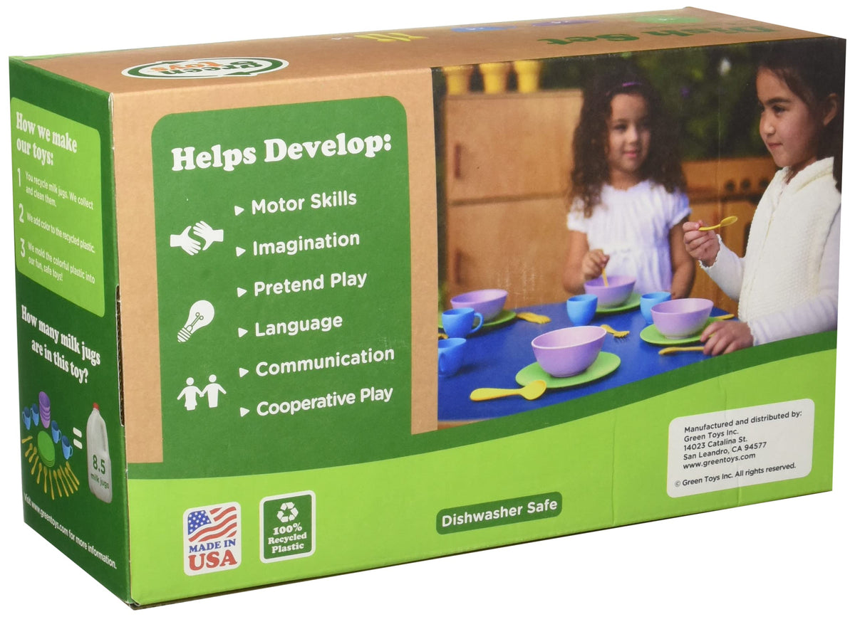 Green Toys Dish Set 4C cups designed for toddler drinks and spill-resistant play