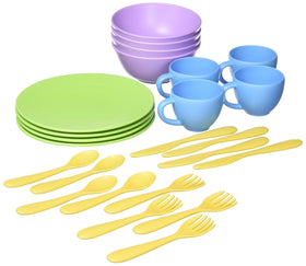 Green Toys Dish Set 4C plates for kid-friendly meals and easy cleanup