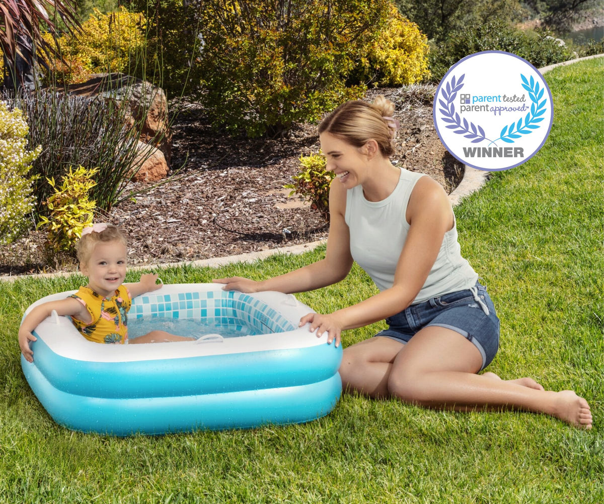 GRIP A POOL soft inflatable floor provides a comfy play surface during splash time.