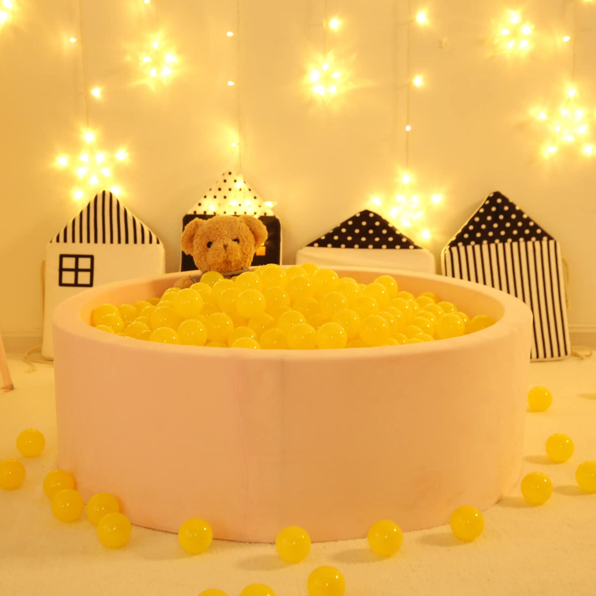 GUESVOT ball pit balls with mesh storage bag for mess-free storage