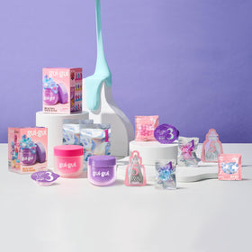 Gui Gui Slime Kit Scented Booster boosts fragrance for a more immersive scent story.