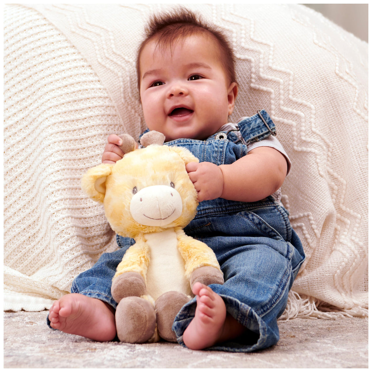 GUND Lil’ Luvs Bodi Giraffe yellow-cream plush for soft baby snuggles