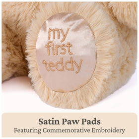 GUND teddy’s durable fabric and soft texture support long-lasting cuddles.