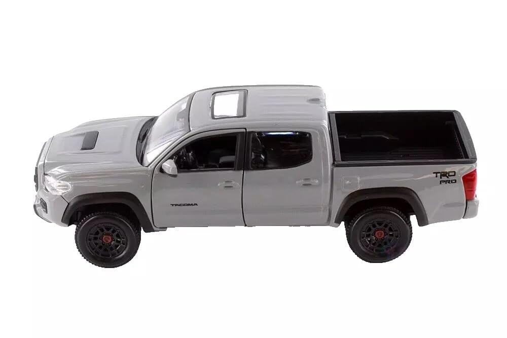 Guoml diecast box displays real rubber tires and metal body.