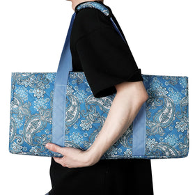 GUSTARIA bag's extended zipper enables easy access to tiles and racks.