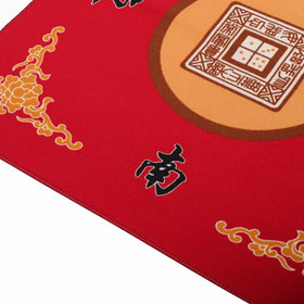 GUSTARIA table cover protects surfaces from scratches during play.