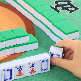 GUSTARIA wind indicator helps track rounds during gameplay