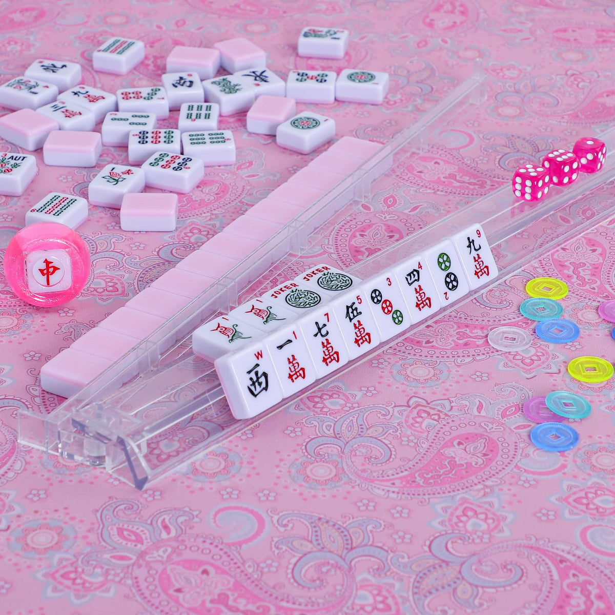 GUSTARIA pink dice and chips for scoring and fun
