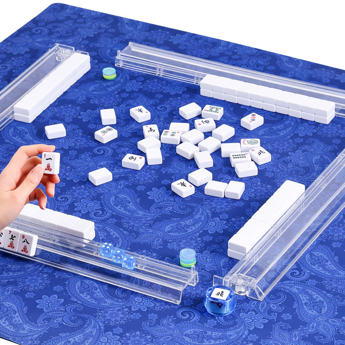 GUSTARIA tile trays with lids secure tiles between rounds.