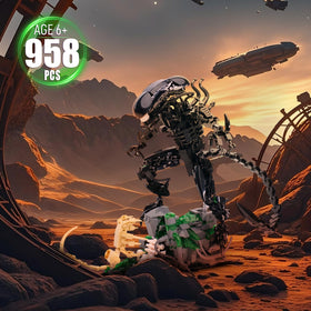 GXJTYYBS detachable xenomorph figure allows dynamic poseability for dramatic scenes