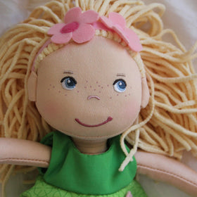 Mali removable outfit promotes mix-and-match dress-up play