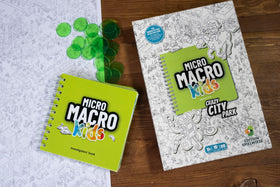 Hachette Boardgames MicroMacro Kids 22 cases in kid-friendly format.