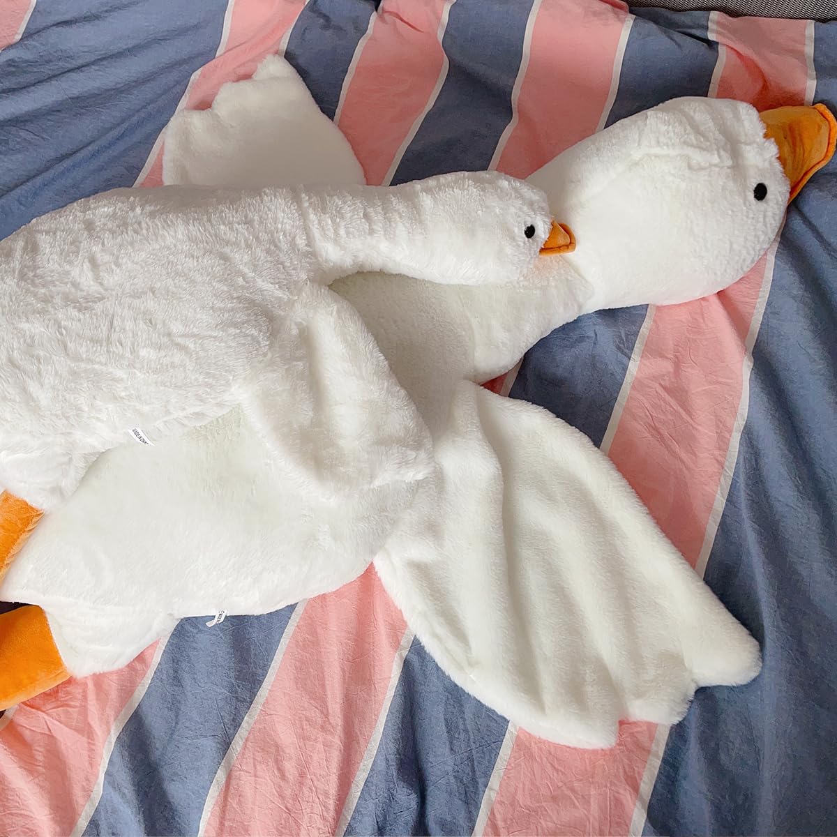 Haengbuk goose makes a thoughtful gift for a loved one.