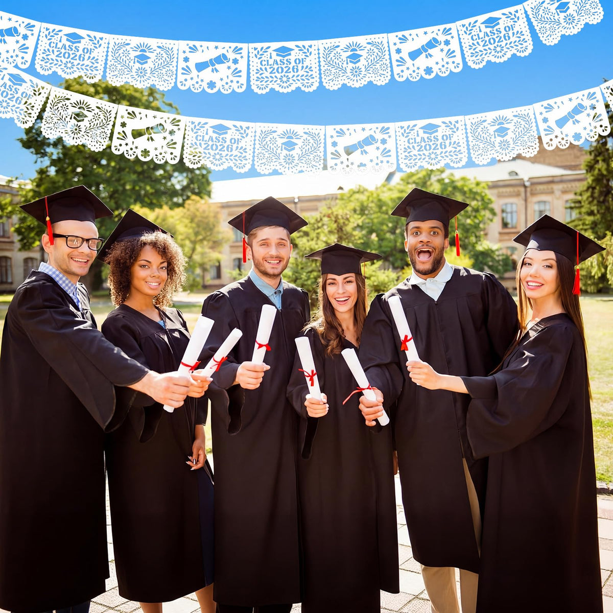 Hahafelt 38x28 cm banner size for a striking party focal point.