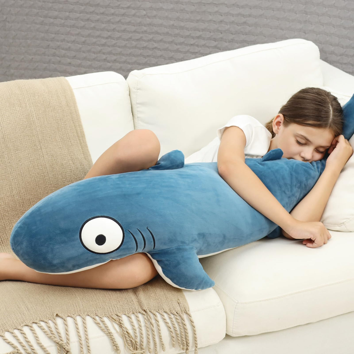 HAIJUNYA stretchy soft fabric plush is durable and comfy.