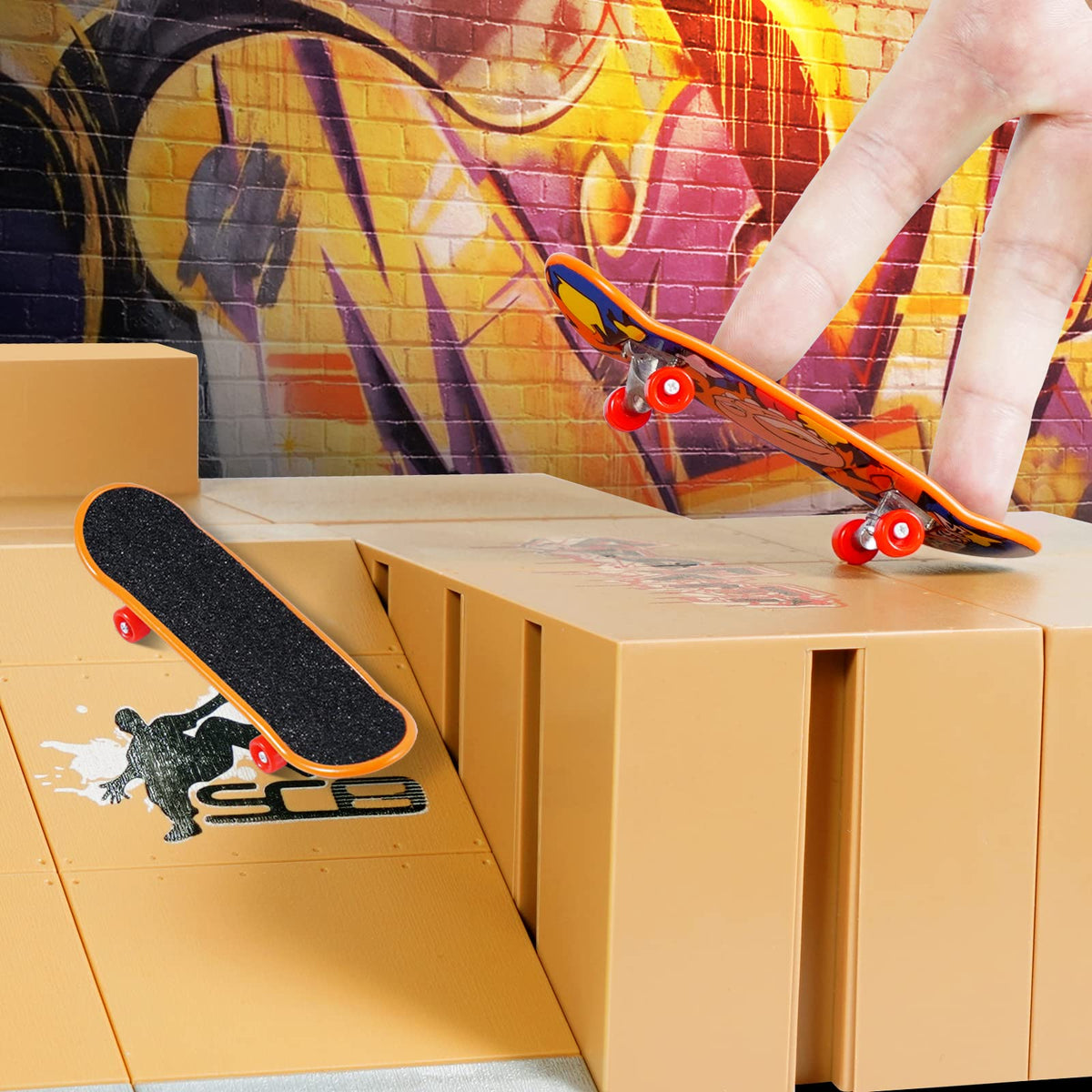 Hailey&Elijah mini finger skateboards for desk setups and tricks
