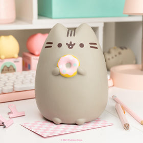 Hamee Pusheen jumbo squishy for satisfying squeezes and focus moments.