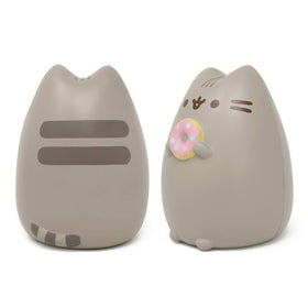 Hamee Pusheen gift box packaging squishy ready for gifting.