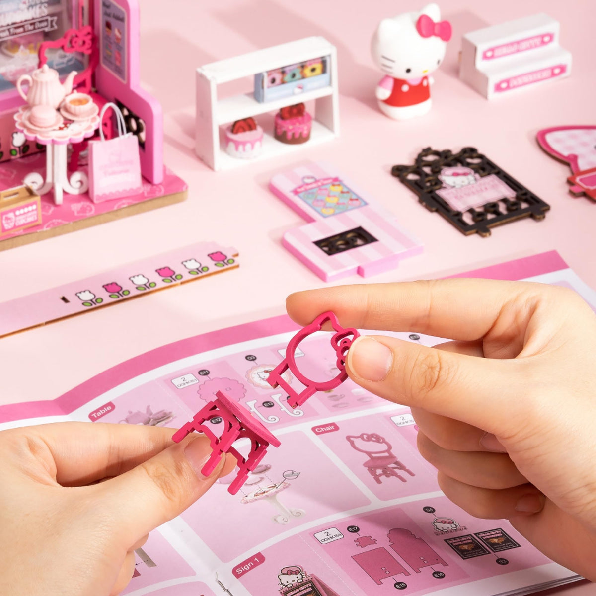 Hands Craft Hello Kitty patisserie miniature dimensions indicate compact shelf display.
