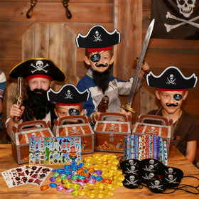 HandTool gift box set keeps treasure-themed gifts neatly organized for gifting.