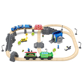 HANQIANN locomotive rear lights on train car during playtime