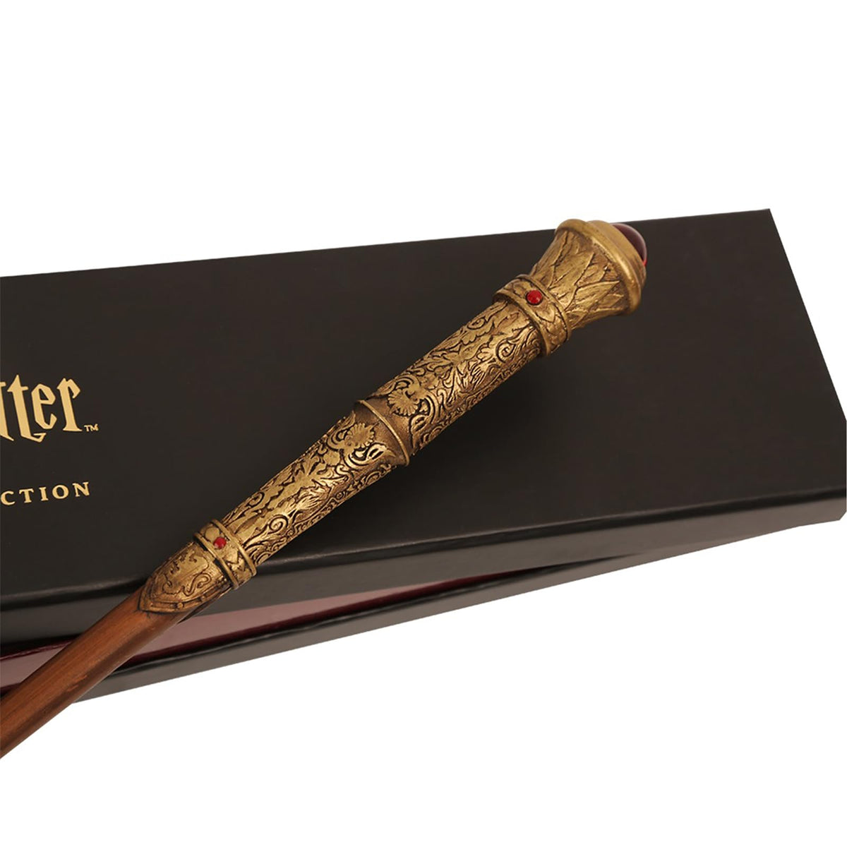 Harry Potter Sword of Gryffindor wand showcases an 18-inch length, balanced feel, and display-ready presence.
