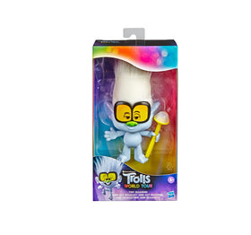 Hasbro DreamWorks Trolls Poppy medium doll dress-detail view for styling and storytelling.