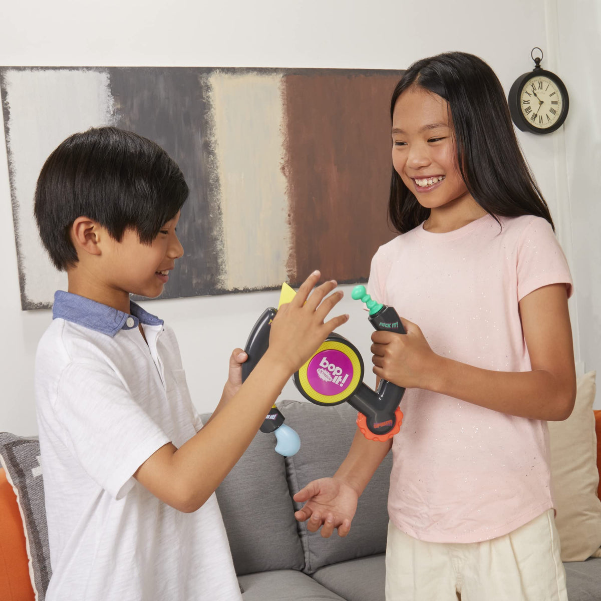 Hasbro Bop It Extreme tactile knobs, wheel, and lever in action.