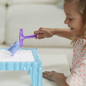 Don't Break The Ice ice blocks are tapped out for suspenseful family rounds.