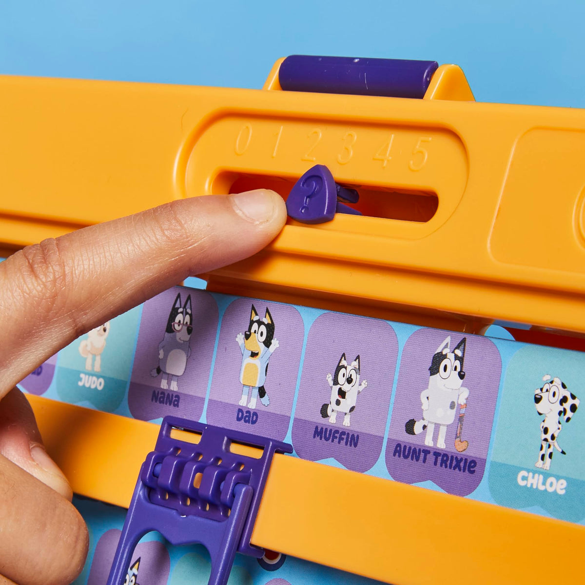 Hasbro Guess Who? Bluey Edition two-player setup for quick rounds.