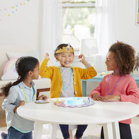 Hasbro Gaming glitter-infused jewelry pieces add extra sparkle to rounds.