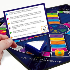 Hasbro Gaming Trivial Pursuit Master Edition question cards deck fuels hours of varied trivia