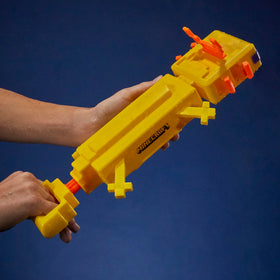 Hasbro Nerf Super Soaker Minecraft Axolotl Water Blaster splash-ready action close-up